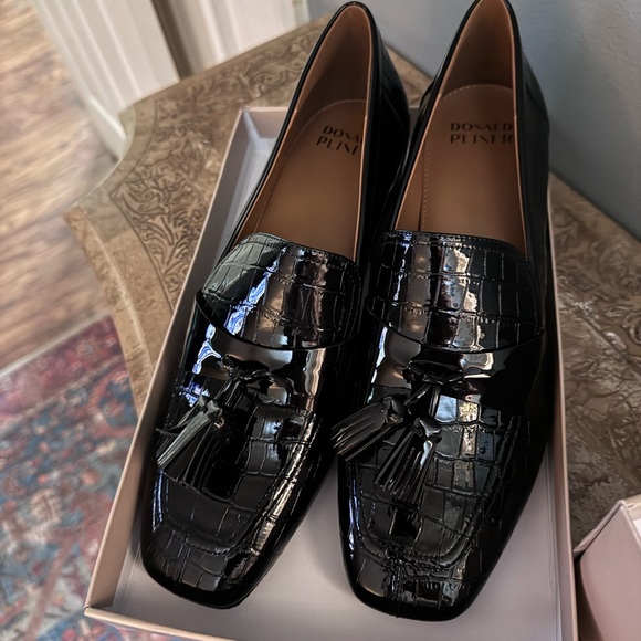 Donald J. Pliner Shoes - Donald J. Pliner Black Crocco Patent Kressida heeled loafers